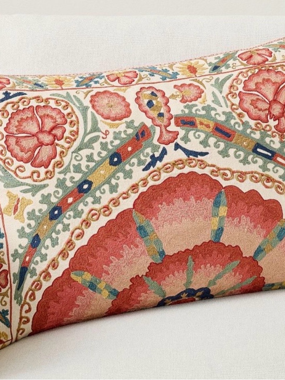 Pottery Barn Paige Suzani Embroidered Lumbar Pillow Cover 16” x 26”